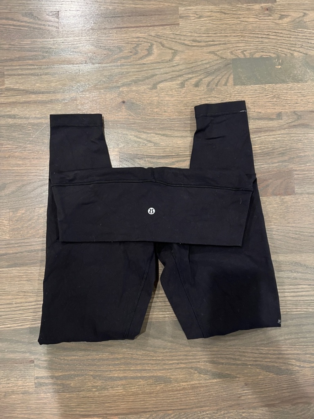 lululemon athletica Black Leggings with Silver Logo Dot
